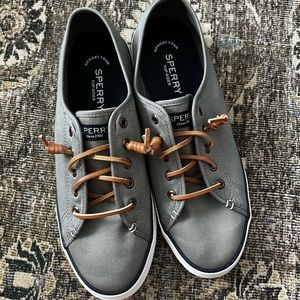 New Sperry Top Sider Pier View Sneakers